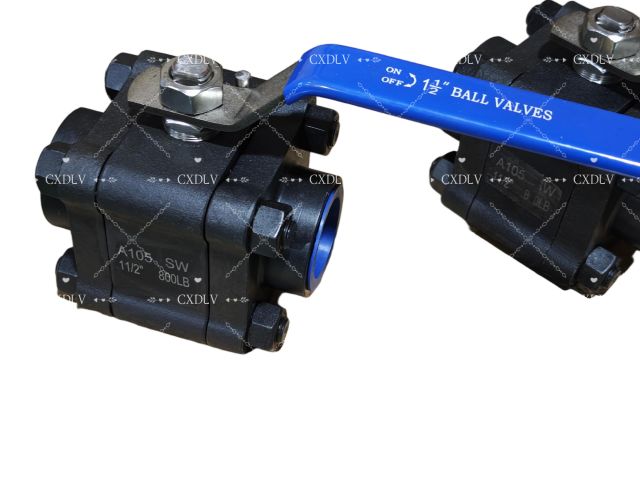 1/2"-8" 스테인리스 스틸 나사산 볼 밸브 (고층 건물 및 호텔 펌프 가압수 배출구용)